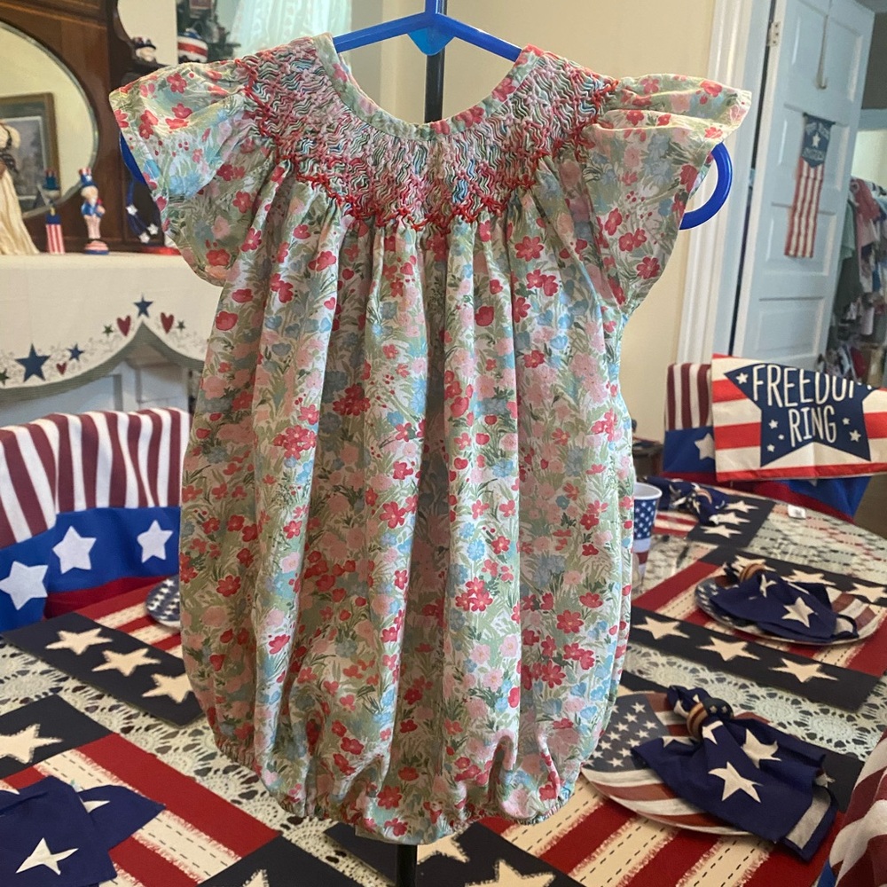 Isabel Garreton Smocked Infant Girls Romper size 24 months - Picture 1 of 16